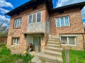 Продава КЪЩА, област Велико Търново, с. Козловец • 28000 лв. • 35632455 — Holmes.bg