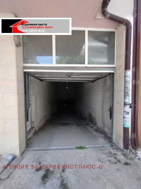 Garasje Ljulin 8, Sofia 6