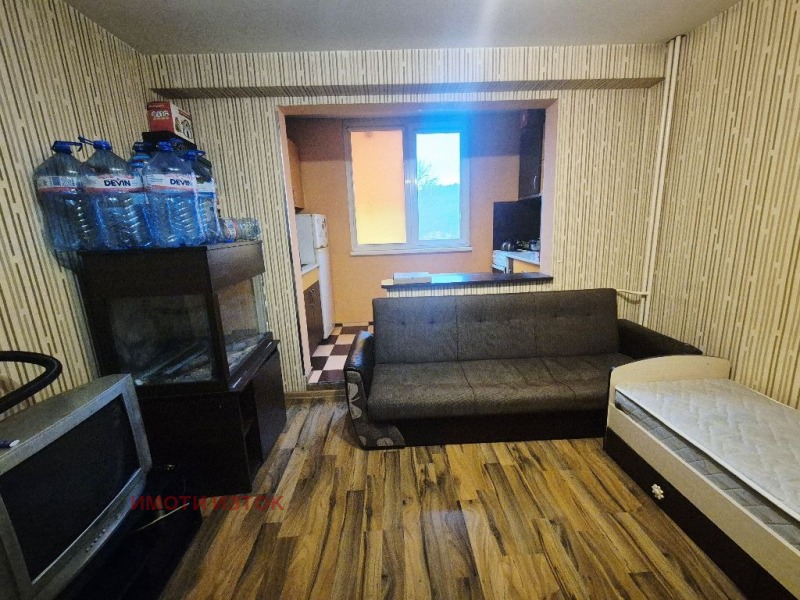 Продава 2-СТАЕН, гр. Перник, Изток, снимка 4 - Апартаменти - 53395876