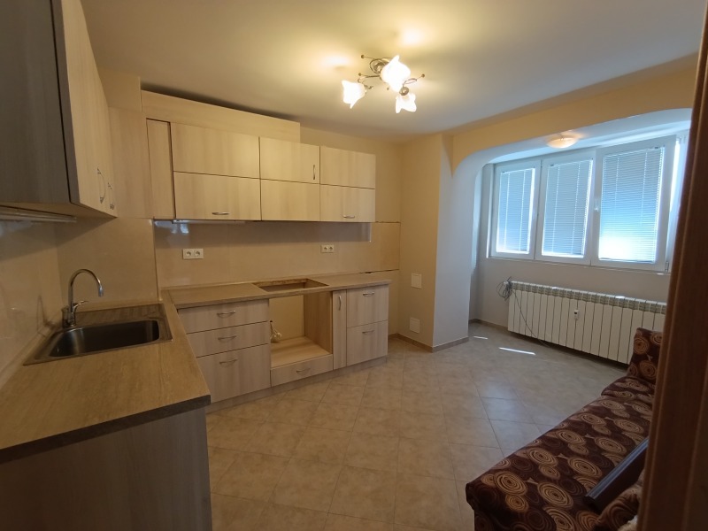 Продава 3-СТАЕН, град София, Толстой • 200000 € • 53951780 — Holmes.bg