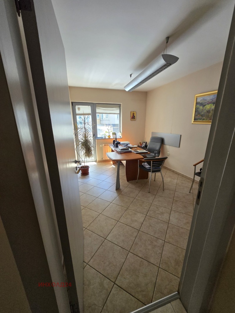 In vendita  Ufficio Sofia , Lozenets , 135 mq | 37668217 - Immagine [2]
