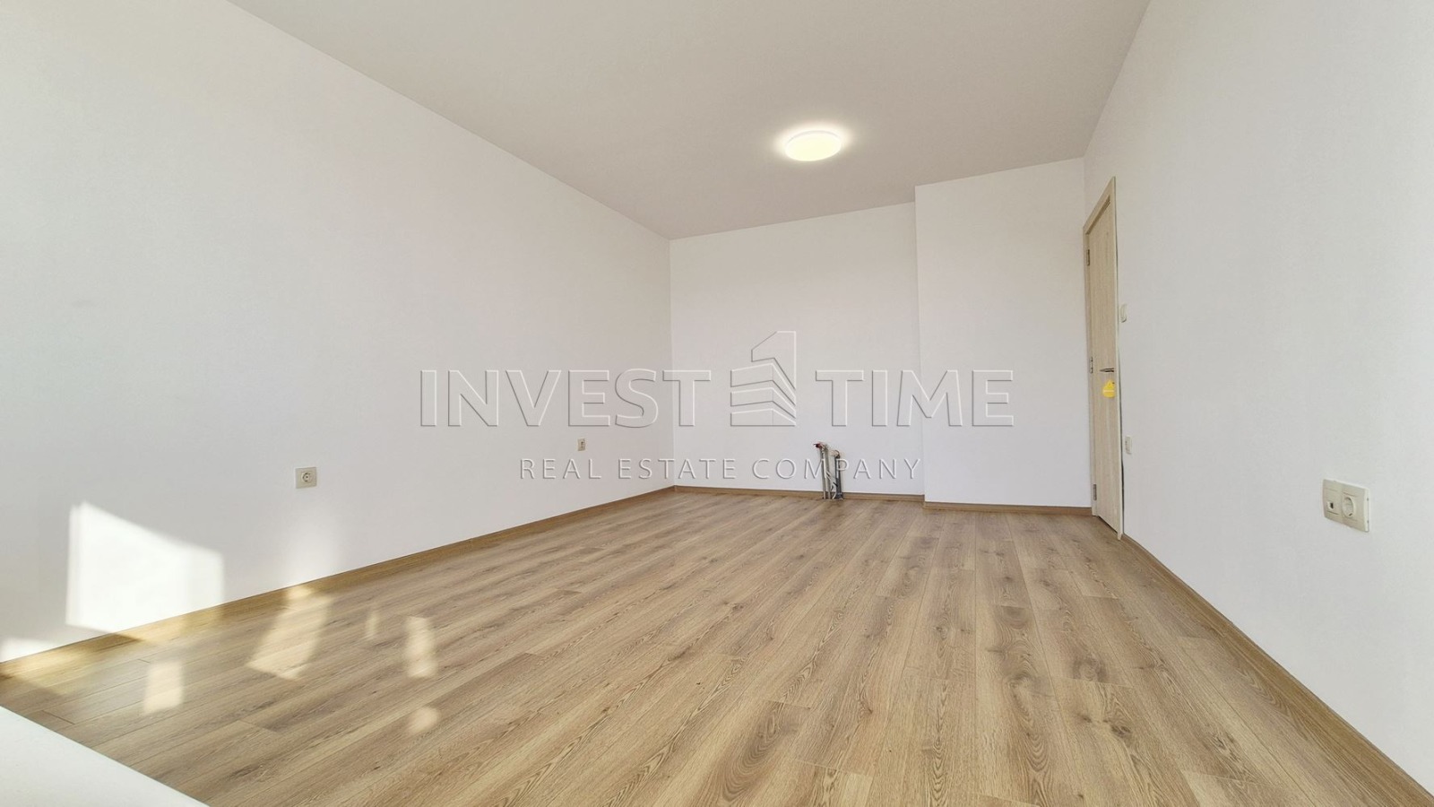 Продава 2-СТАЕН, гр. Варна, Гранд Мол, снимка 2 - Апартаменти - 54333284