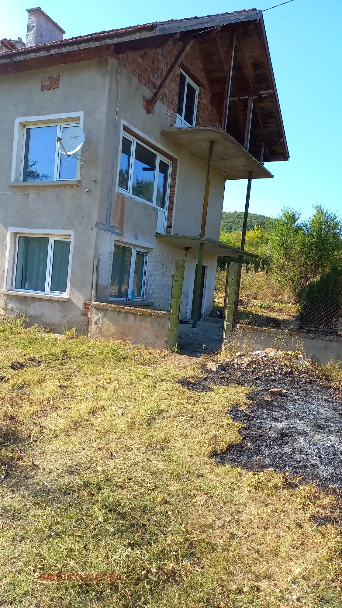 Продава КЪЩА, с. Орешене, област Ловеч, снимка 2 - Къщи - 42520444