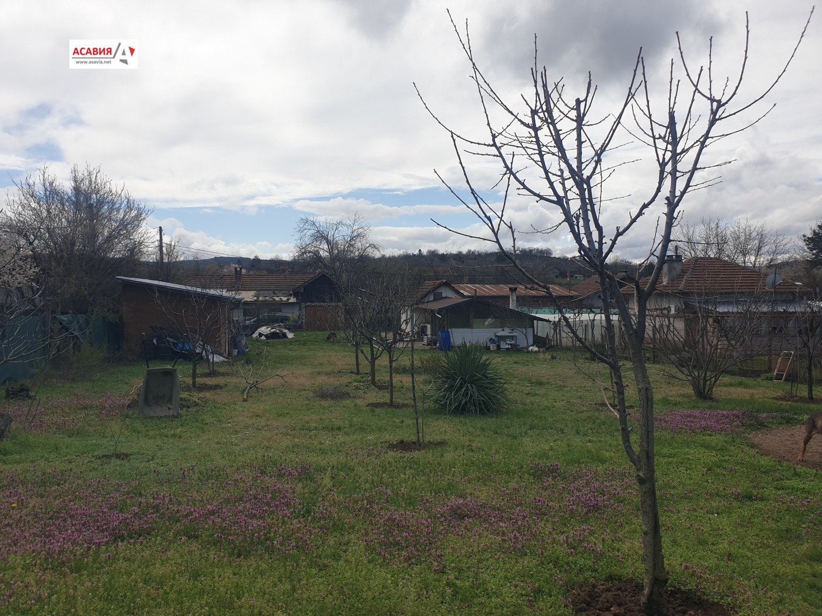 Продава КЪЩА, гр. Ловеч, в.з. Синан тепе, снимка 2 - Къщи - 54587381