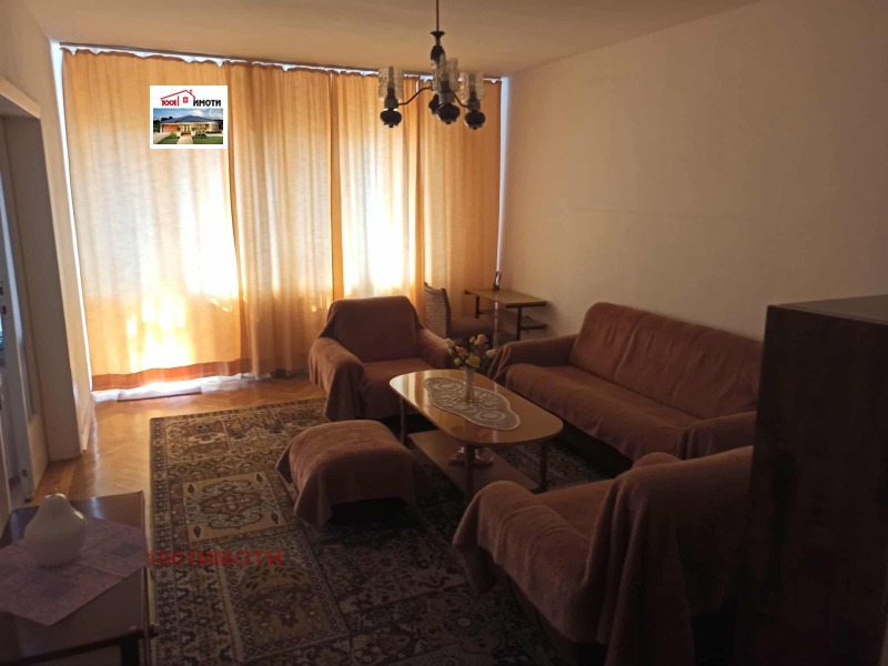 Продава 4-СТАЕН, гр. Добрич, Център