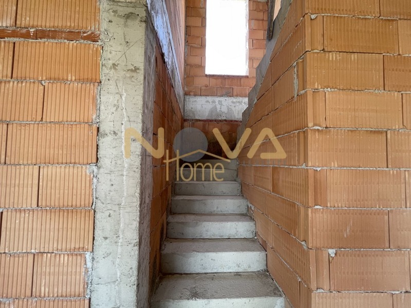 Продава  Къща град Варна , Изгрев , 250 кв.м | 42609780 - изображение [7]