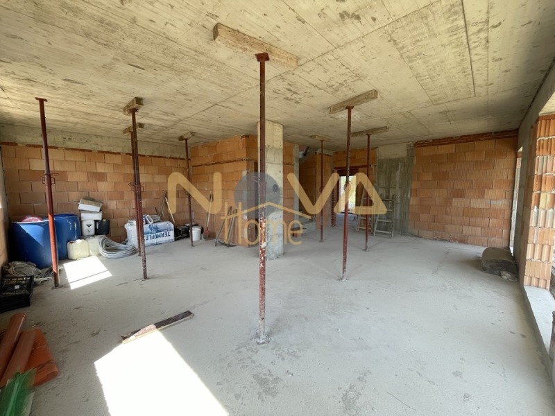 Продава  Къща град Варна , Изгрев , 250 кв.м | 42609780 - изображение [4]