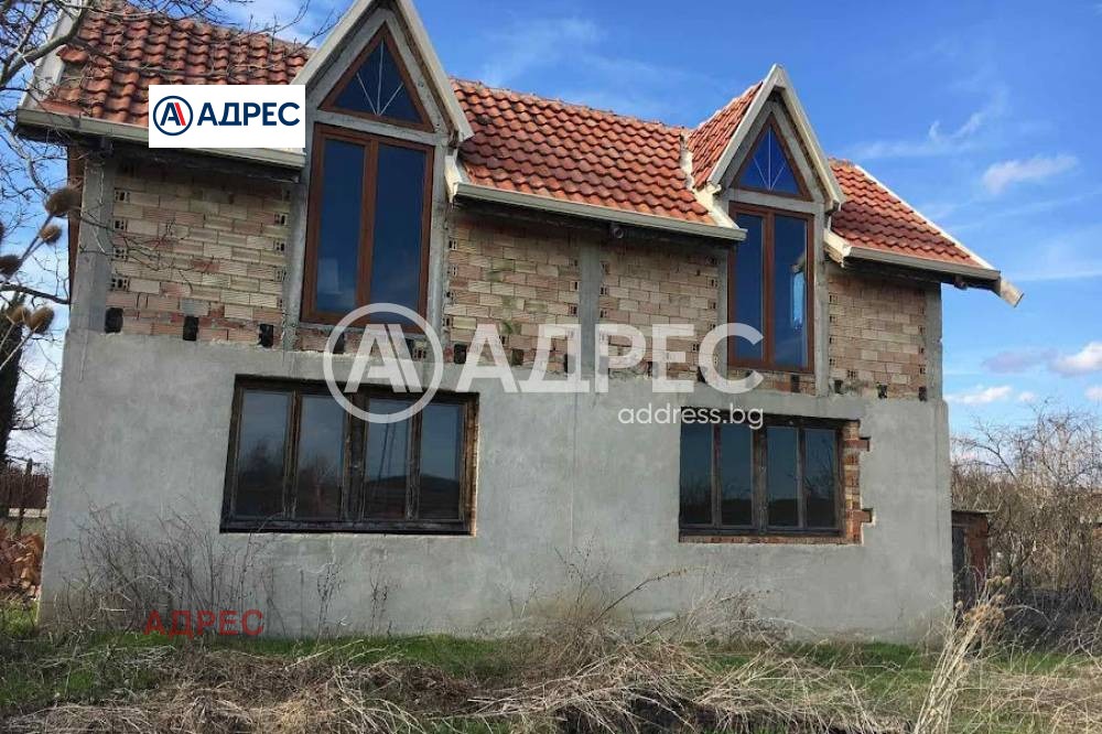 Продава КЪЩА, гр. Долни чифлик, област Варна