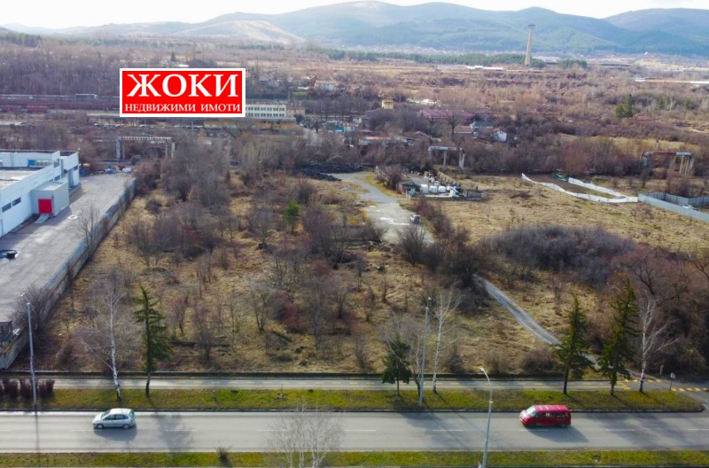 Продава ПАРЦЕЛ в град Перник, Промишлена зона - 10157 кв.м / 944 601 € » 1 847 478.97 лв., ЖОКИ ЕООД