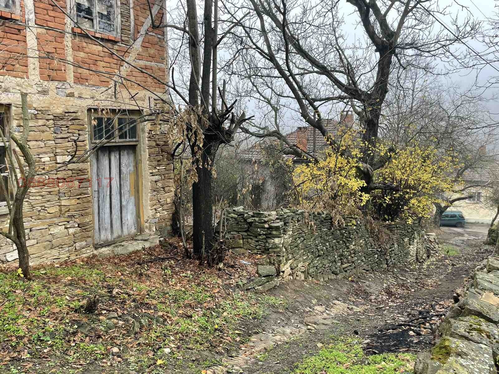 Продава КЪЩА, с. Иванили, област Габрово, снимка 2 - Къщи - 54421065