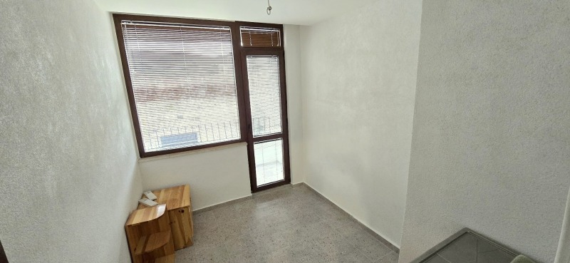 Продава 1-СТАЕН, гр. Шумен, Болницата, снимка 3 - Апартаменти - 53352876