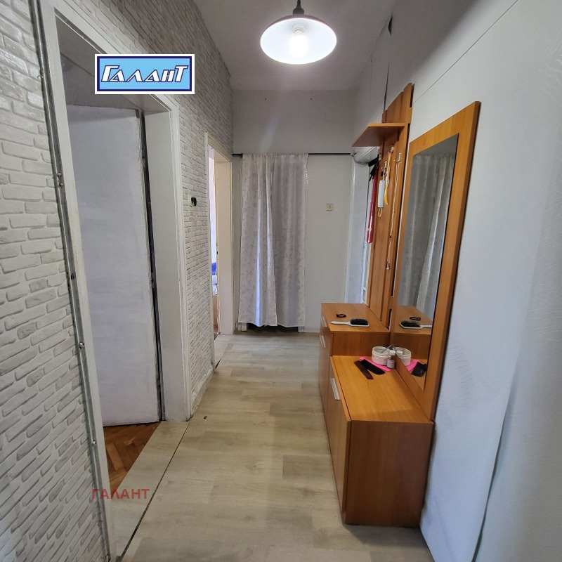 Продава 3-СТАЕН, гр. Варна, Левски 1, снимка 2 - Апартаменти - 52702037