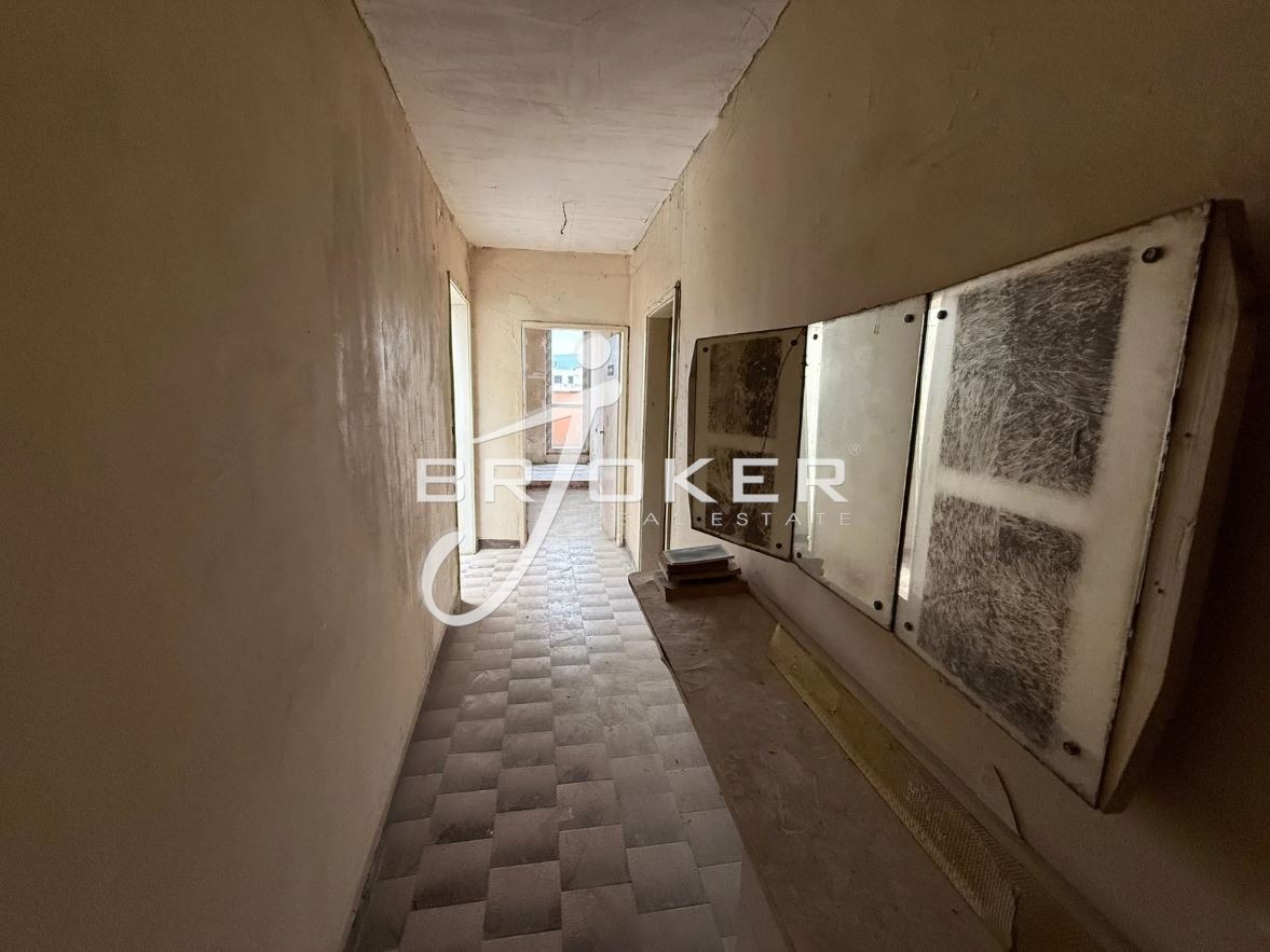 Продава 3-СТАЕН, гр. Кърджали, Възрожденци, снимка 5 - Апартаменти - 53641873