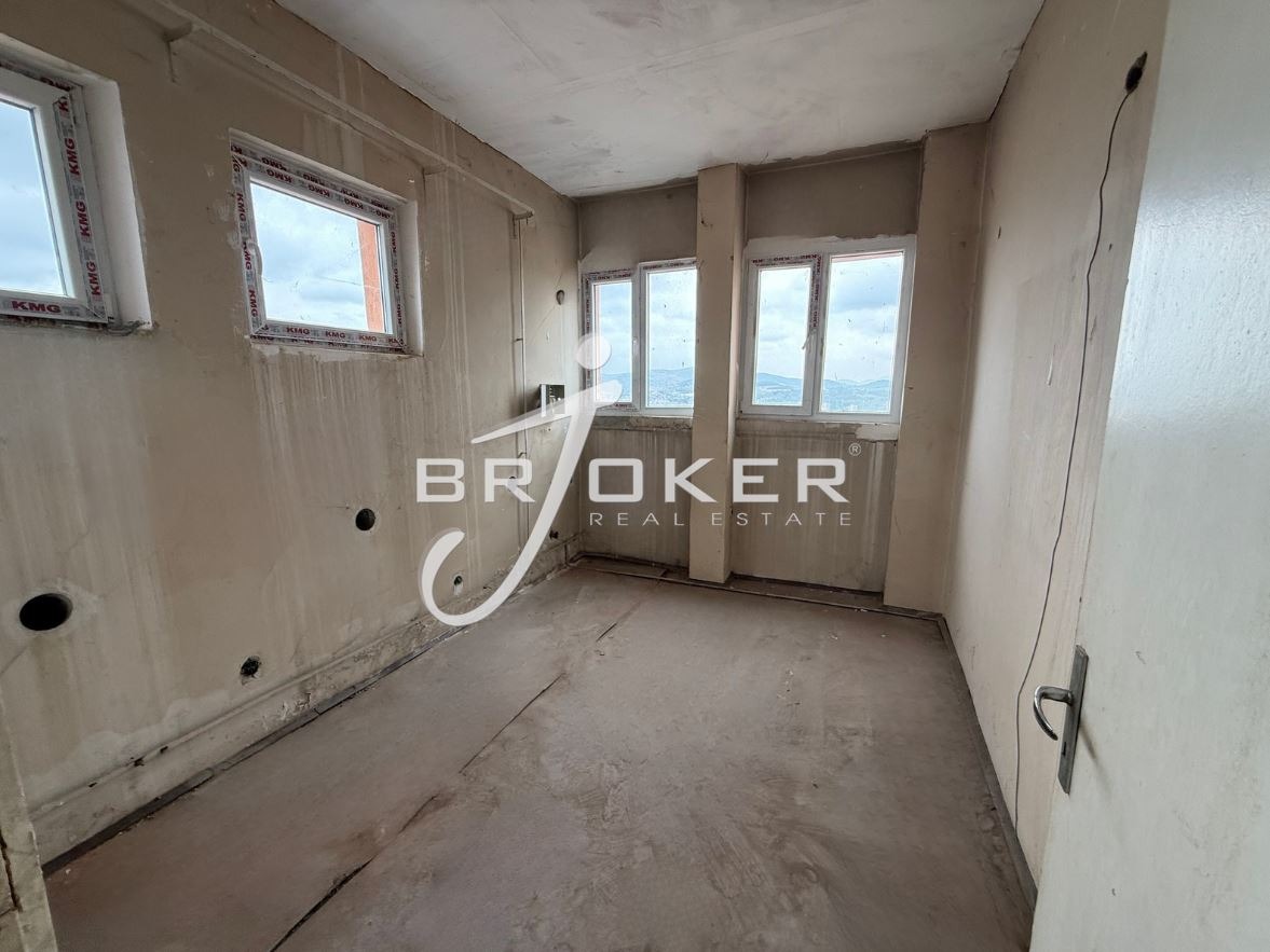 Продава 3-СТАЕН, гр. Кърджали, Възрожденци, снимка 11 - Апартаменти - 53641873