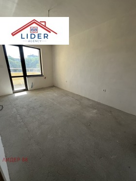 2 ložnice Širok centar, Pleven
