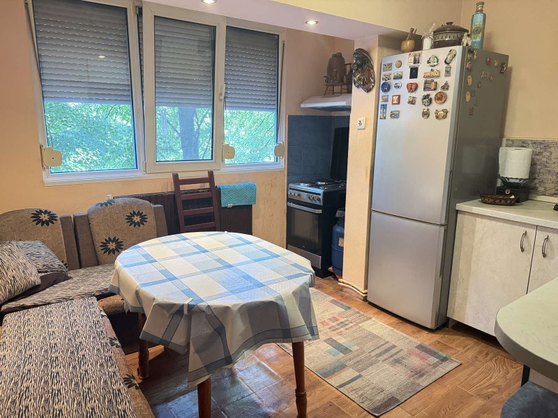 Продава  2-стаен град Русе , Здравец Изток , 60 кв.м | 34341435