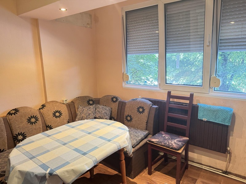 Продава  2-стаен град Русе , Здравец Изток , 60 кв.м | 34341435 - изображение [2]