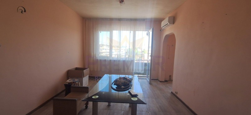 À venda  2 quartos região Varna , Devnia , 80 m² | 28115329