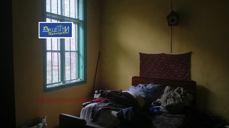 Продава КЪЩА, гр. Велико Търново, Варуша, снимка 3 - Къщи - 52575385