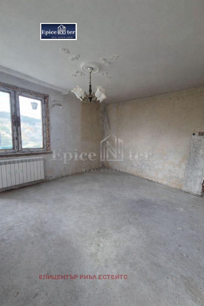 Продава КЪЩА, с. Люлин, област Перник, снимка 14 - Къщи - 54159680