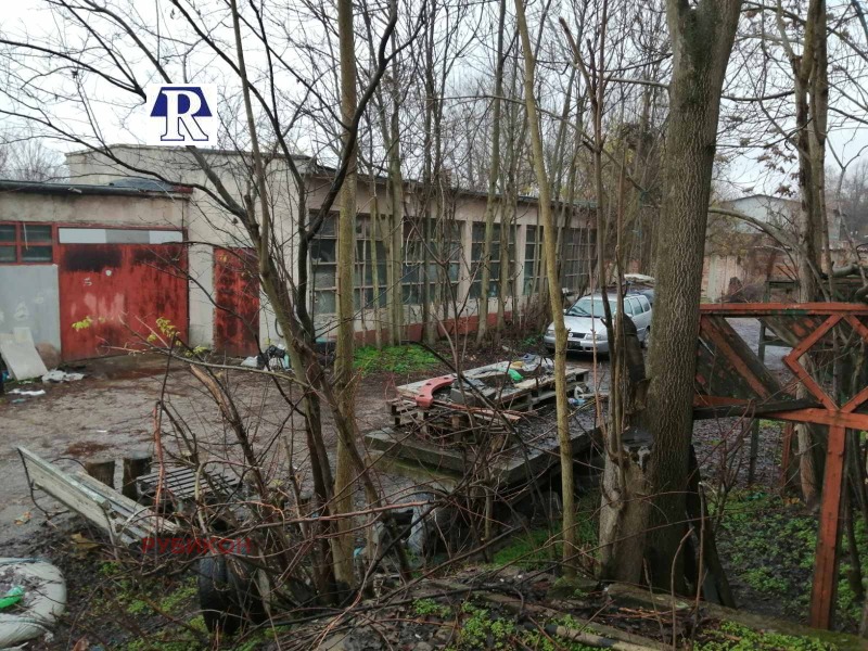 Продава ПРОМ. ПОМЕЩЕНИЕ, гр. Плевен, Сторгозия, снимка 3 - Производствени сгради - 33385677