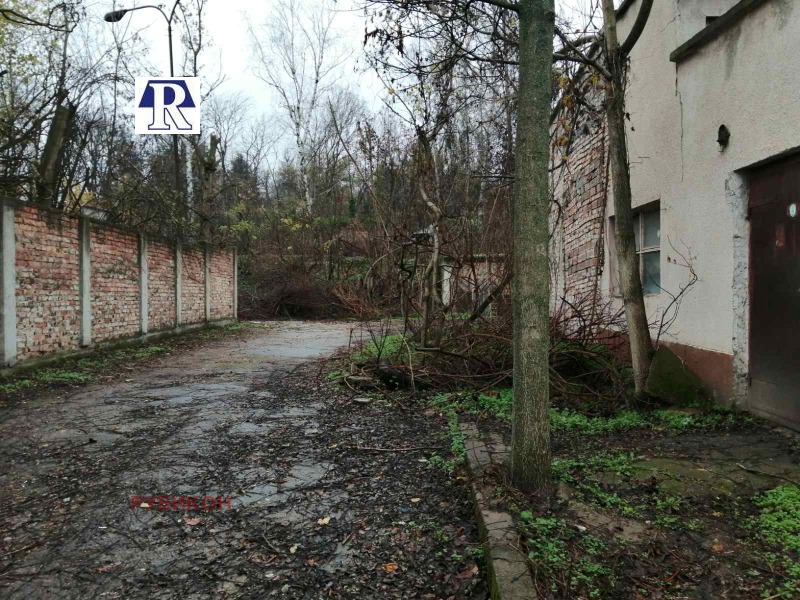 Продава ПРОМ. ПОМЕЩЕНИЕ, гр. Плевен, Сторгозия, снимка 8 - Производствени сгради - 33385677