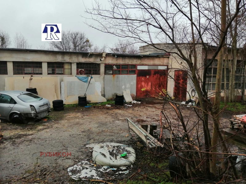 Продава ПРОМ. ПОМЕЩЕНИЕ, гр. Плевен, Сторгозия, снимка 2 - Производствени сгради - 33385677