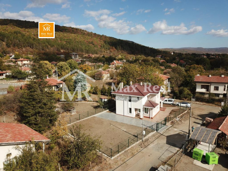 Продава КЪЩА, с. Горица, област Бургас, снимка 2 - Къщи - 45710792