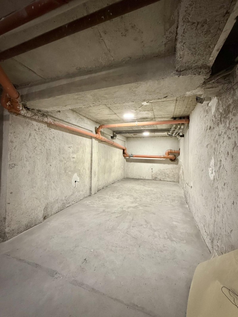 Продава ГАРАЖ, ПАРКОМЯСТО, гр. Пловдив, Кършияка, снимка 3 - Гаражи и паркоместа - 52398351