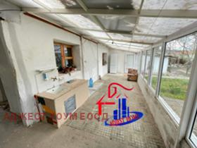 Продажба на имоти в с. Мадара, област Шумен - изображение 2 