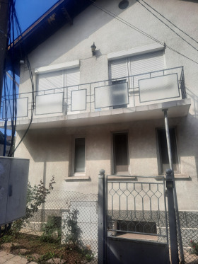 Haus Prigarow rajon, Pernik 2