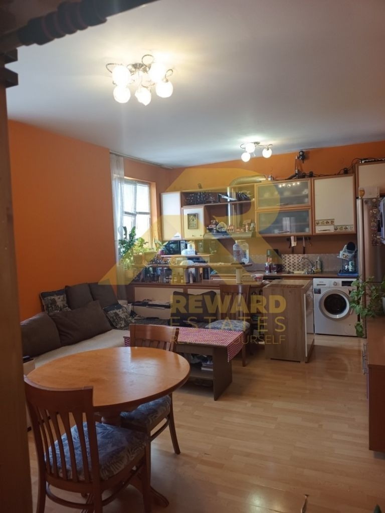 Продава  3-стаен град София , Център , 79 кв.м | 48674348 - изображение [2]