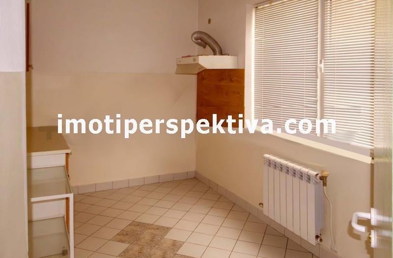 En venta  Oficina Plovdiv , Trakiya , 80 metros cuadrados | 70468491 - imagen [2]