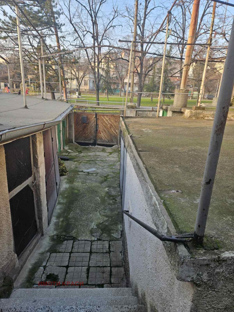 Продава КЪЩА, гр. Русе, Център, снимка 2 - Къщи - 53311513