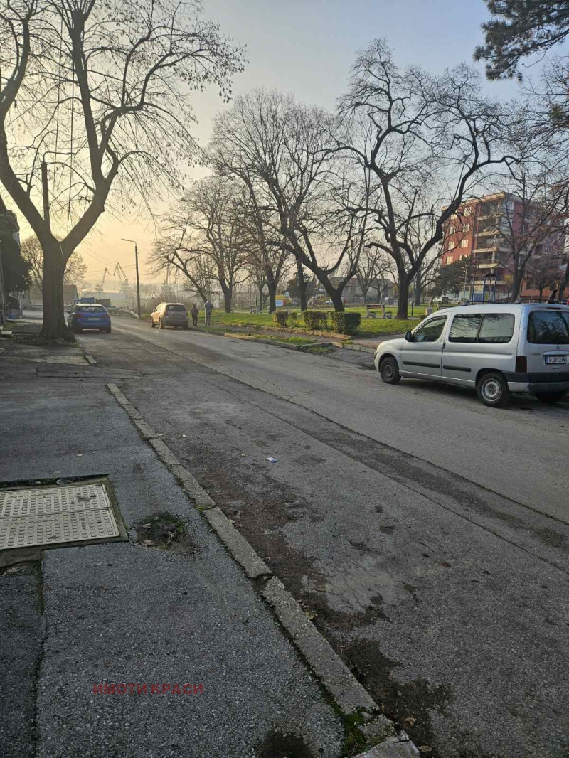 Продава КЪЩА, гр. Русе, Център