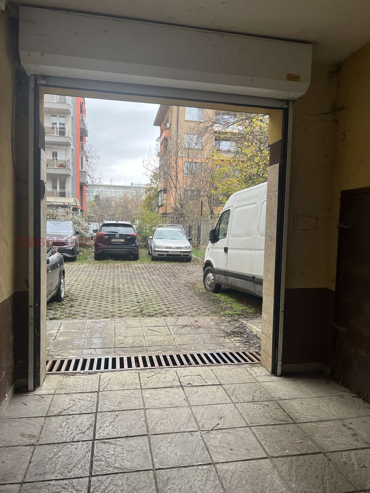 Продава ГАРАЖ, ПАРКОМЯСТО, гр. София, Зона Б-19, снимка 2 - Гаражи и паркоместа - 53672955