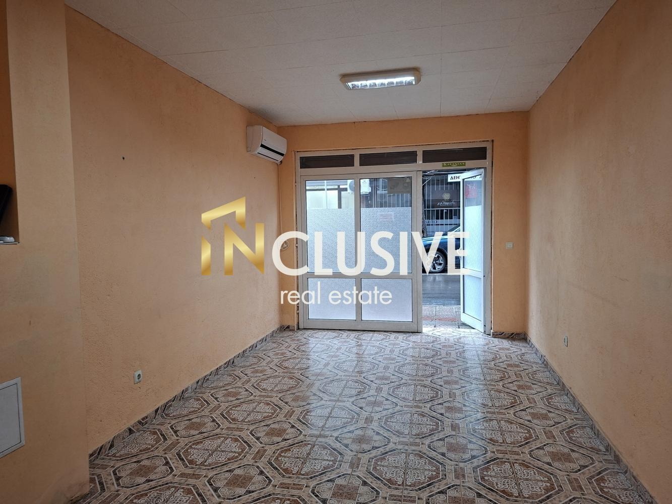 Продава ГАРАЖ, ПАРКОМЯСТО, гр. Варна, Център, снимка 8 - Гаражи и паркоместа - 54118705