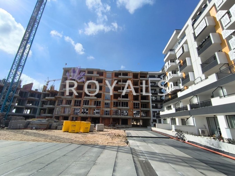 Продава 2-СТАЕН в град Варна, Възраждане 1 - 72 кв.м / 129 000 € » 252 302.07 лв., РОЯЛС