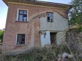 Продажба на имоти в с. Добромирка, област Габрово - изображение 6 