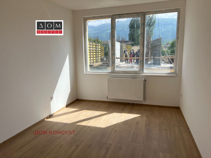 De vânzare  1 dormitor Sofia , Crâstova vada , 73 mp | 33539905 - imagine [2]