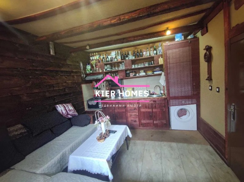 Продава КЪЩА, с. Добри дол, област Пловдив, снимка 8 - Къщи - 52359747