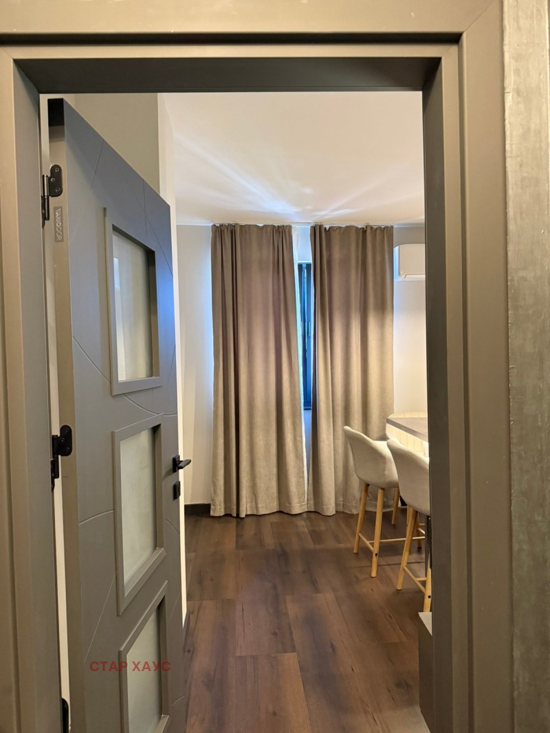 Продава  2-стаен град Русе , Широк център , 52 кв.м | 68034572 - изображение [16]
