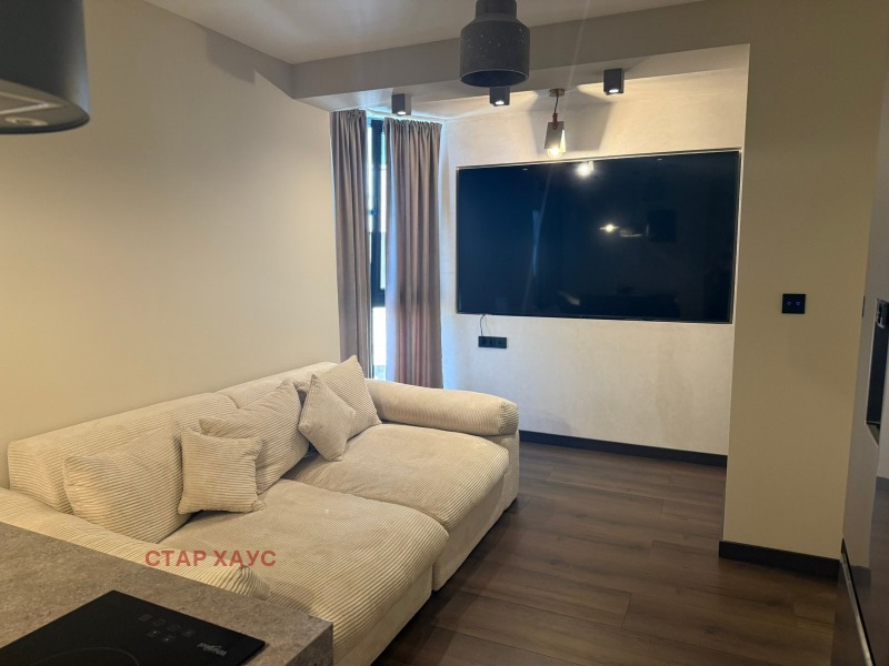 Продава  2-стаен град Русе , Широк център , 52 кв.м | 68034572 - изображение [5]