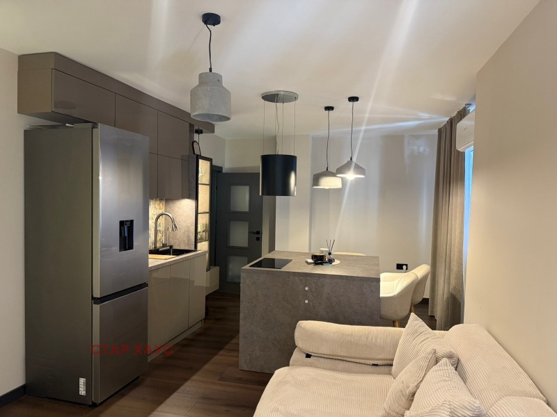 Продава  2-стаен град Русе , Широк център , 52 кв.м | 68034572 - изображение [3]