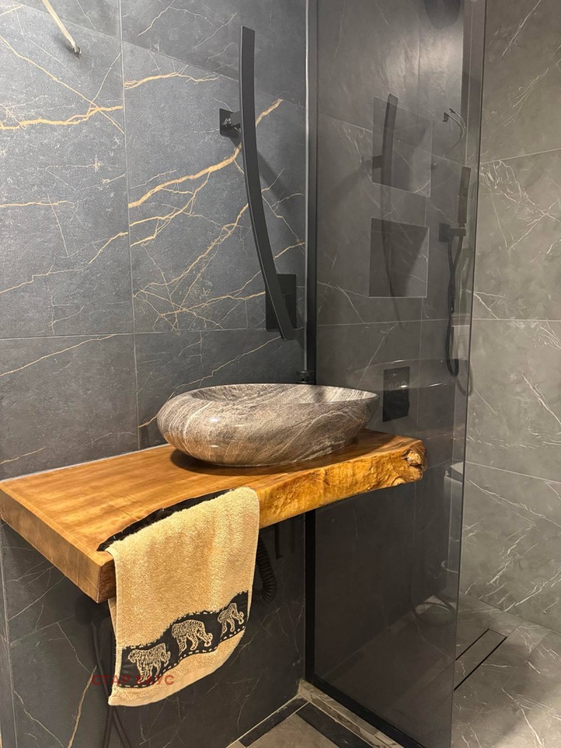 Продава  2-стаен град Русе , Широк център , 52 кв.м | 68034572 - изображение [9]