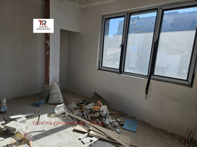 Продается  1 спальня Перник , Изток , 74 кв.м | 62928914 - изображение [4]