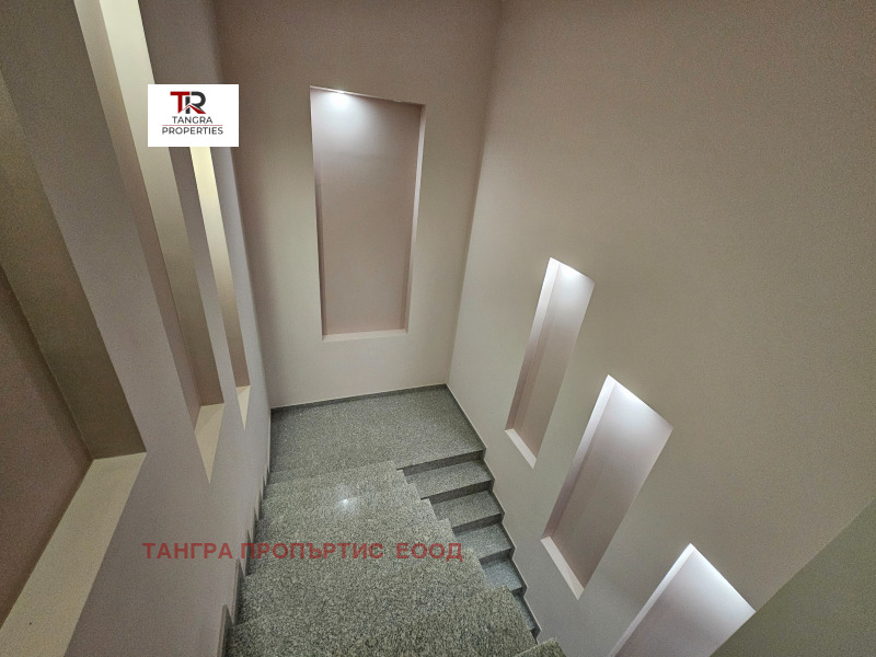 Продается  1 спальня Перник , Изток , 74 кв.м | 62928914 - изображение [8]