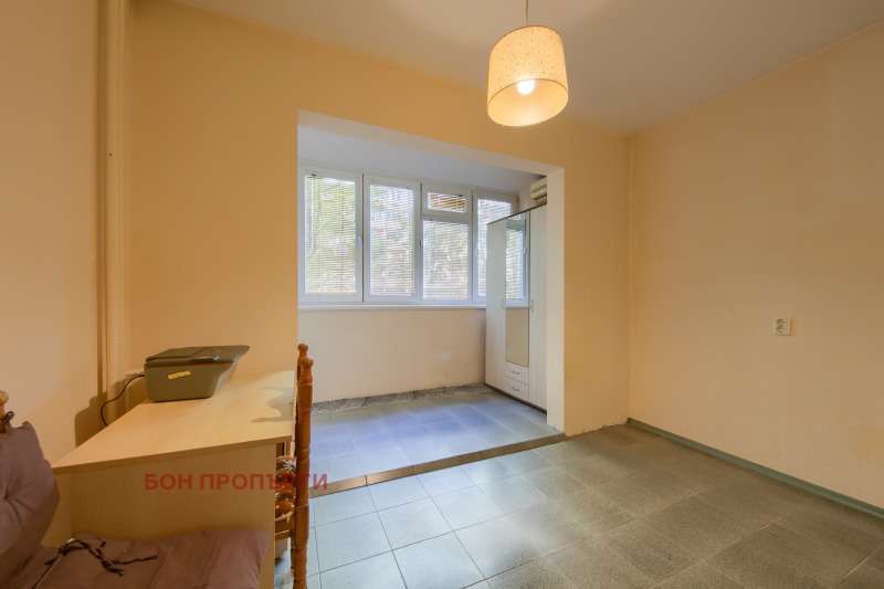 Продава 3-СТАЕН, гр. София, Сухата река, снимка 6 - Апартаменти - 52657873