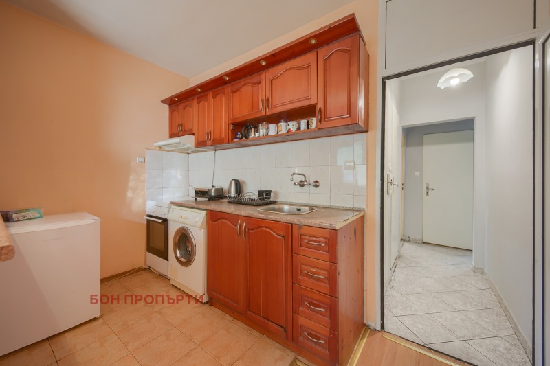 Продава 3-СТАЕН, гр. София, Сухата река, снимка 3 - Апартаменти - 52657873