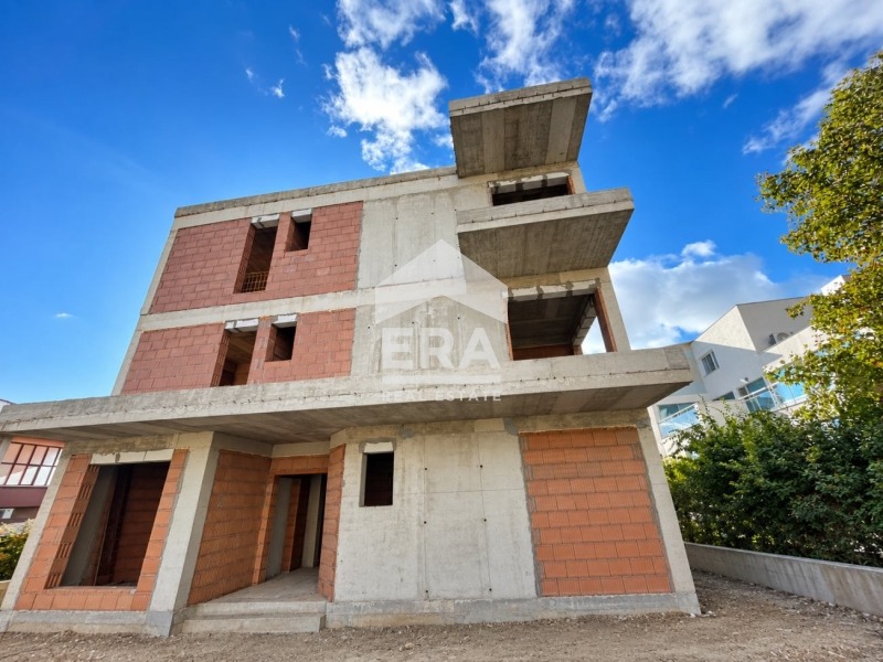 Продава БИЗНЕС ИМОТ, гр. Варна, Виница